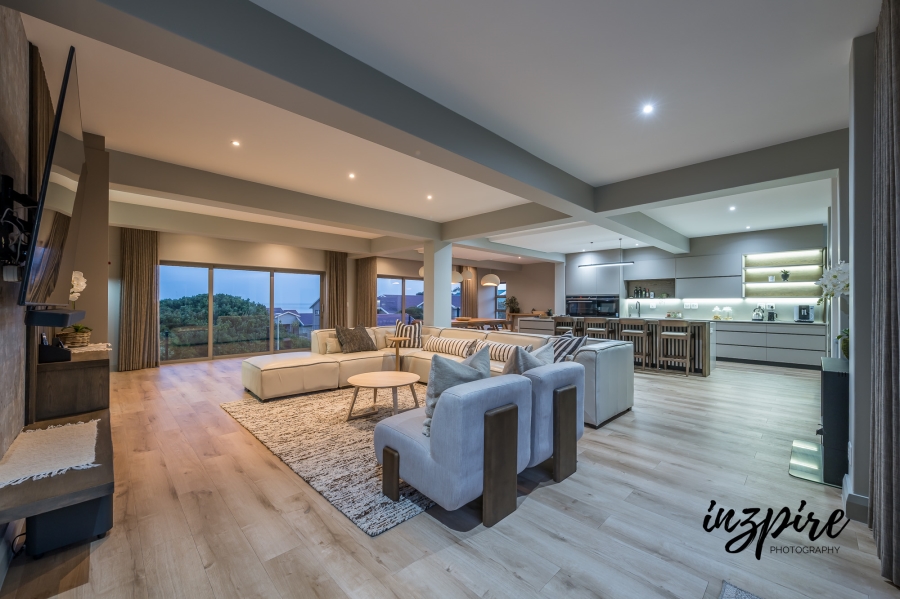 4 Bedroom Property for Sale in Glentana Western Cape